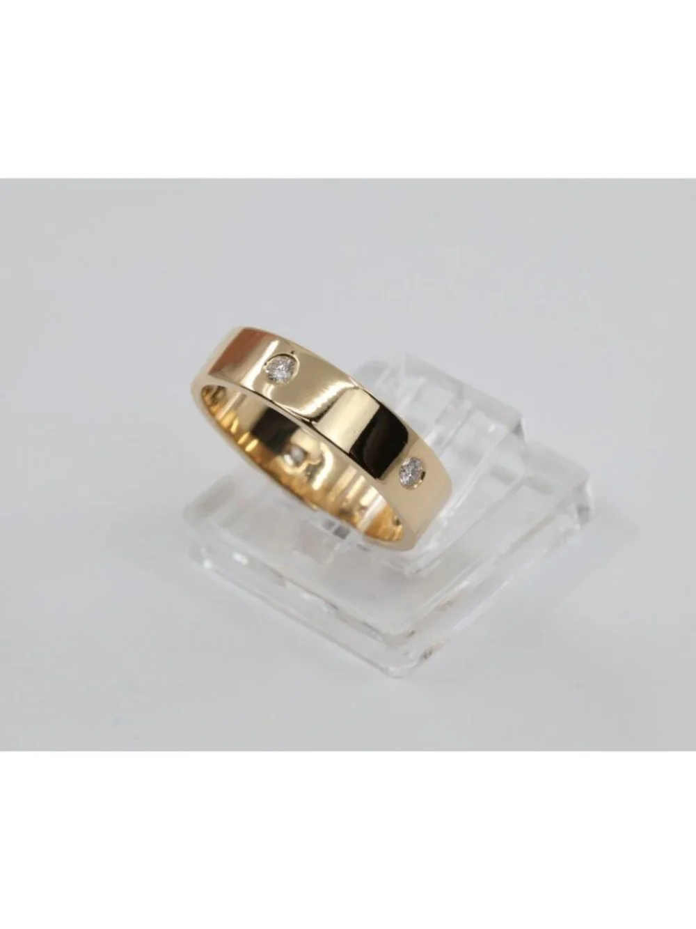 14K Solid Yellow Gold Flush Set Diamond Eternity Wedding Band Ring - Size 6.50